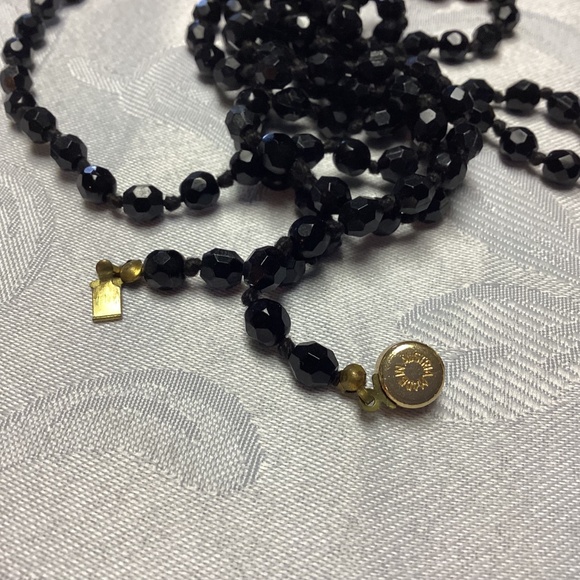 BLACK LONG CRYSTAL necklace. Nice vintage clasp MOMS COLLECTION - Picture 7 of 9